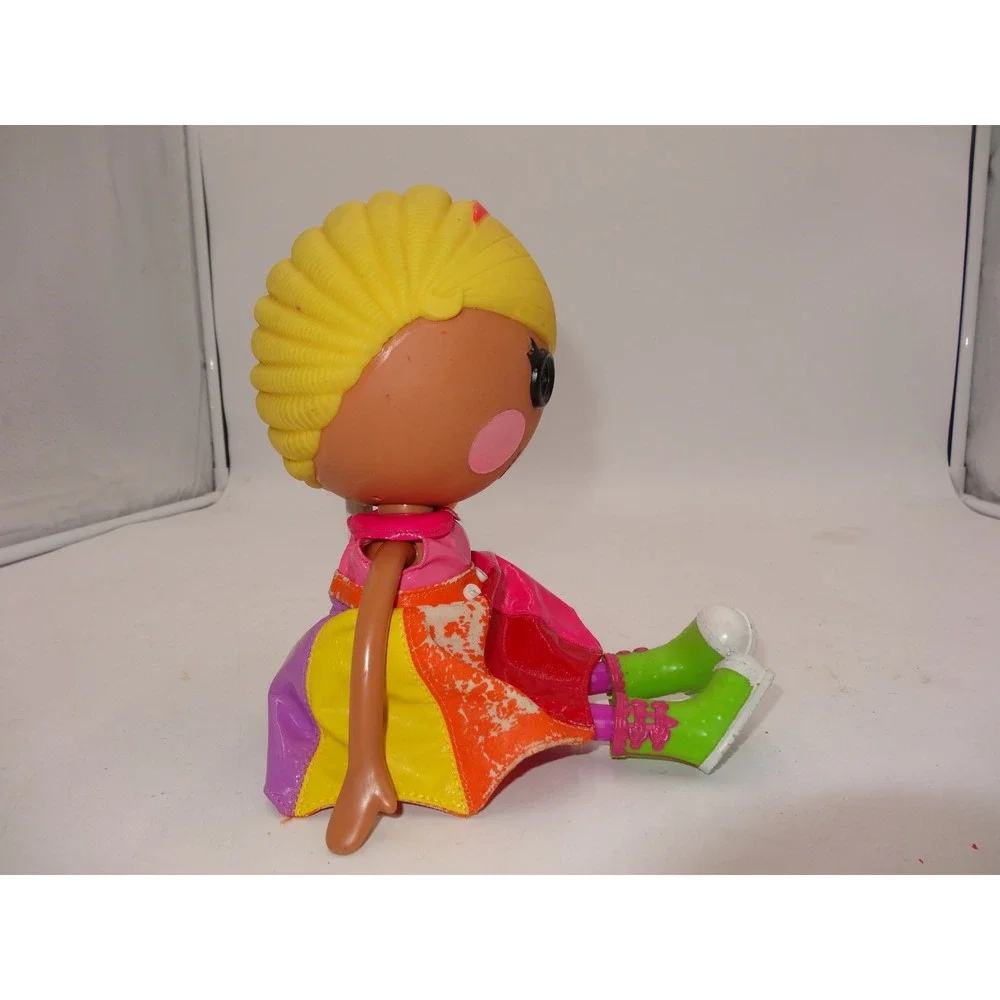 Lalaloopsy April‎ Sunsplash Rainbow Doll 12-inch + Pet Toucan Pink Orange Yellow
